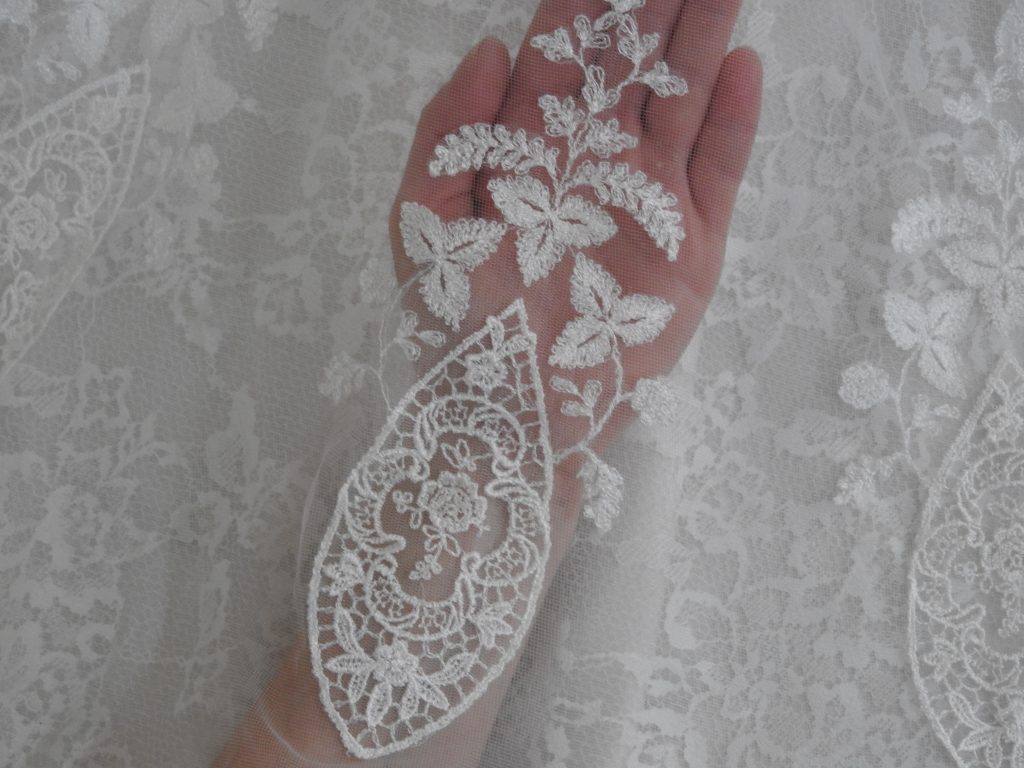 détail dentelle tulle