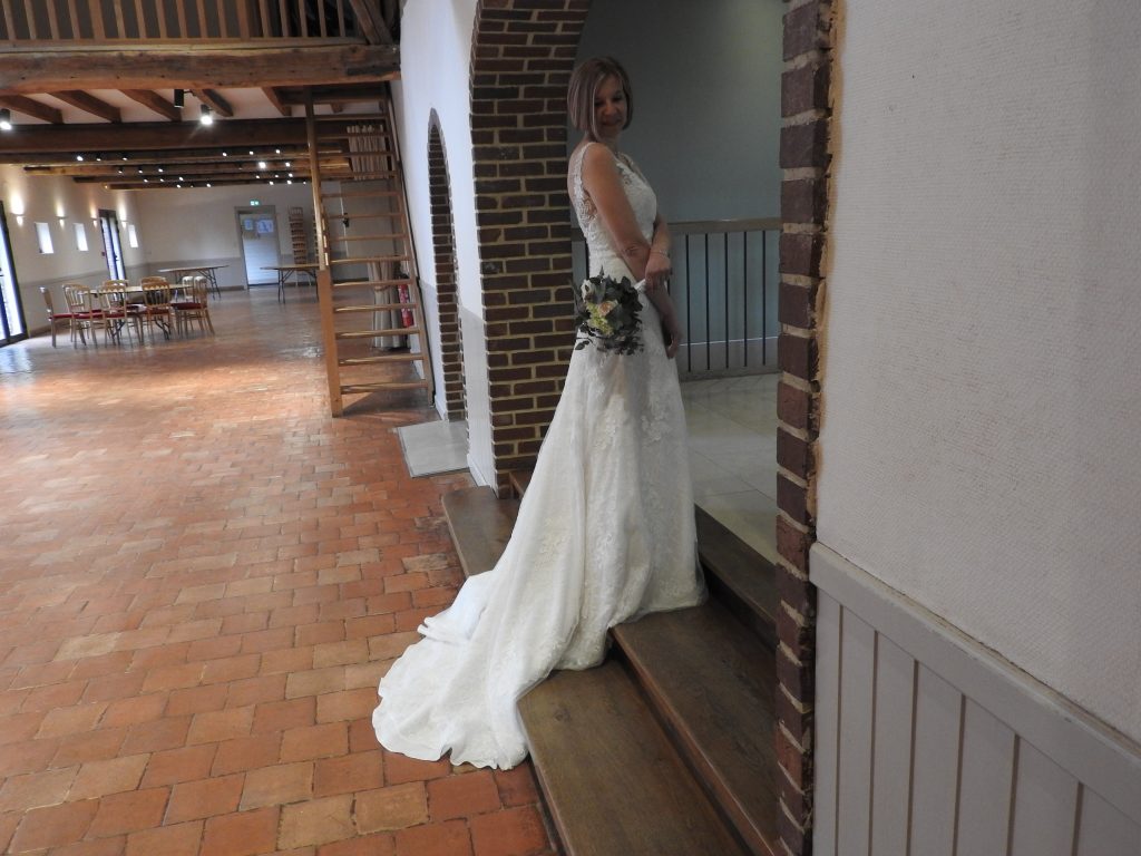 robe de mariée coté marche